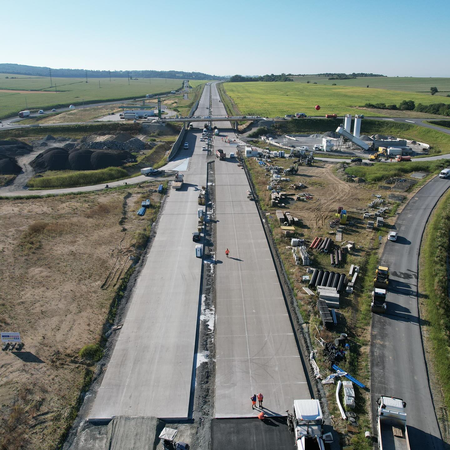 SBM Euromix(R) 3000 CC+ beteiligt sich am Bau der Autobahn D55